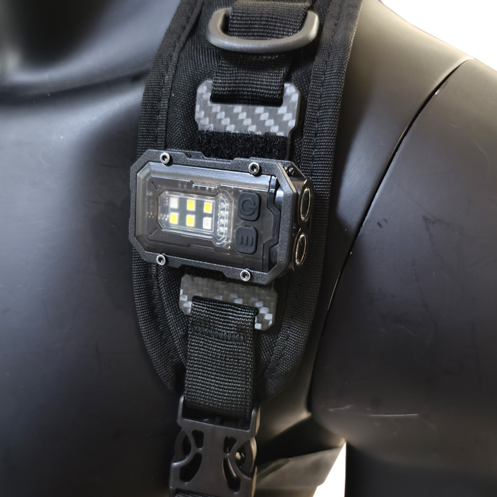 Tactical Flashlight EDC Portab - Fire Starting Kit recensione e prezzo